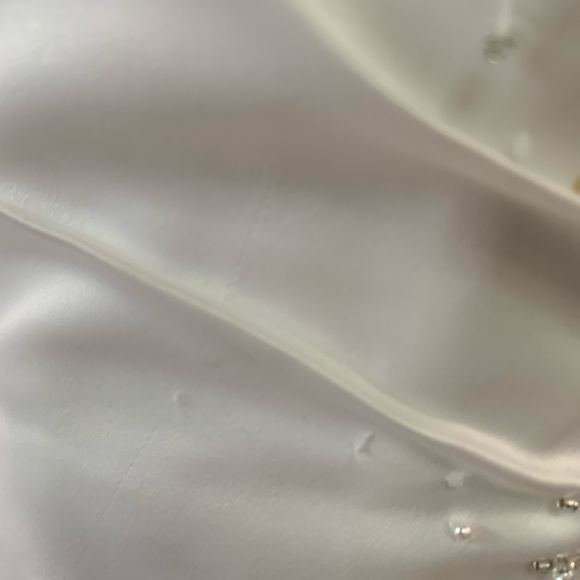 🚫SOLD🚫Moonlight Wedding Dress Size 10 White with Ruching Front - Picture 6 of 13